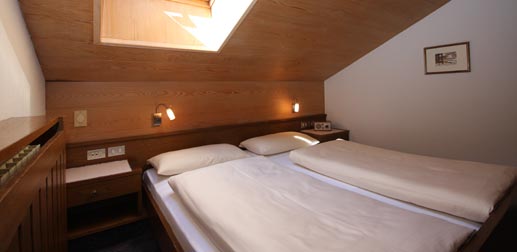 Wohnung 34: Doppelzimmer im Dachgeschoss