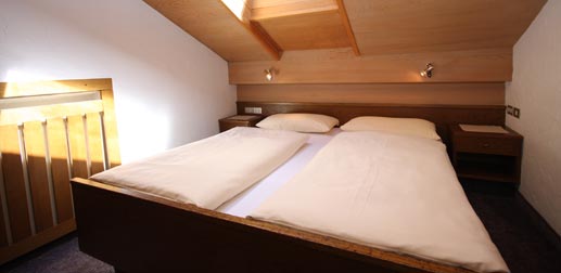 Wohnung 31: Doppelzimmer im Dachgeschoss